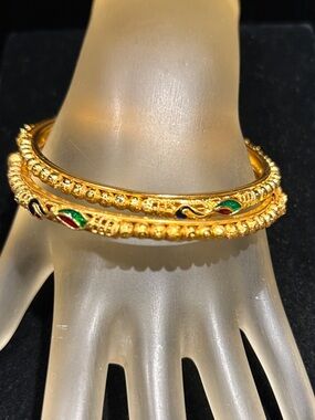 Gold-Tone Women's Filigree Bangle Bracelet Set with Green & Red Enamel Bran New